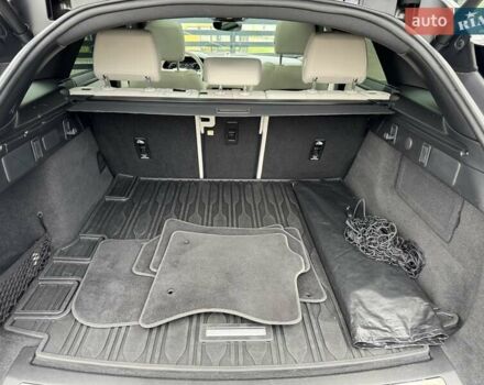 Серый Ленд Ровер Рендж Ровер Велар, объемом двигателя 2 л и пробегом 14 тыс. км за 58700 $, фото 31 на Automoto.ua