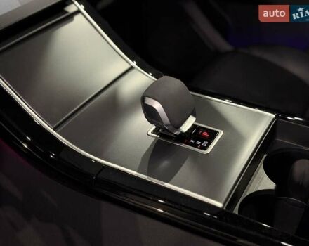 Сірий Ленд Ровер Рендж Ровер Велар, об'ємом двигуна 2 л та пробігом 22 тис. км за 69500 $, фото 23 на Automoto.ua