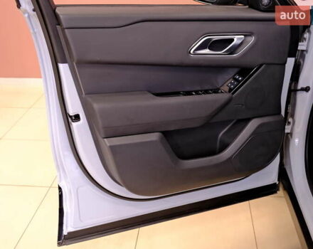 Сірий Ленд Ровер Рендж Ровер Велар, об'ємом двигуна 2 л та пробігом 25 тис. км за 64900 $, фото 42 на Automoto.ua