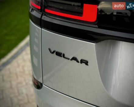 Сірий Ленд Ровер Рендж Ровер Велар, об'ємом двигуна 2 л та пробігом 22 тис. км за 74900 $, фото 24 на Automoto.ua
