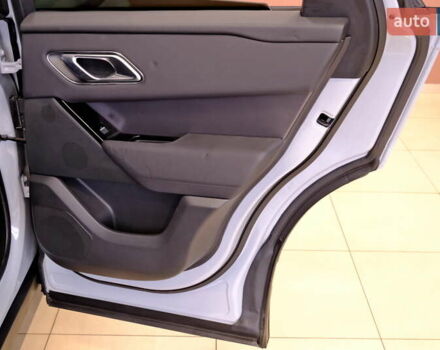 Сірий Ленд Ровер Рендж Ровер Велар, об'ємом двигуна 2 л та пробігом 25 тис. км за 64900 $, фото 51 на Automoto.ua