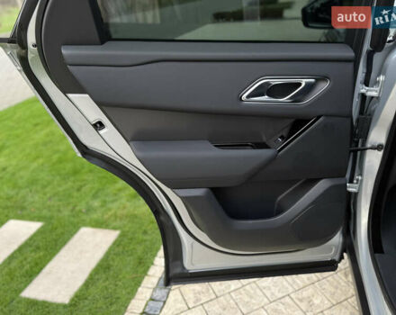 Сірий Ленд Ровер Рендж Ровер Велар, об'ємом двигуна 2 л та пробігом 22 тис. км за 74900 $, фото 32 на Automoto.ua