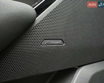 Сірий Ленд Ровер Рендж Ровер Велар, об'ємом двигуна 2 л та пробігом 24 тис. км за 69900 $, фото 12 на Automoto.ua