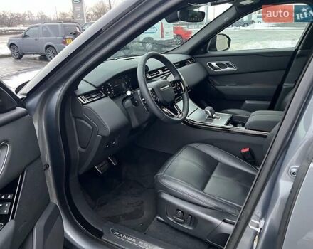 Сірий Ленд Ровер Рендж Ровер Велар, об'ємом двигуна 2 л та пробігом 24 тис. км за 69900 $, фото 8 на Automoto.ua