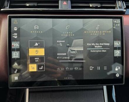 Серый Ленд Ровер Рендж Ровер Велар, объемом двигателя 3 л и пробегом 8 тыс. км за 85000 $, фото 15 на Automoto.ua