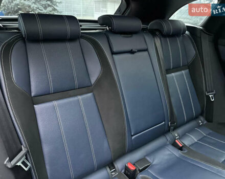 Синий Ленд Ровер Рендж Ровер Велар, объемом двигателя 2 л и пробегом 123 тыс. км за 33700 $, фото 40 на Automoto.ua