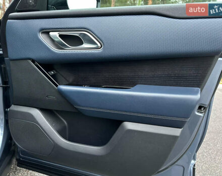 Синий Ленд Ровер Рендж Ровер Велар, объемом двигателя 2 л и пробегом 123 тыс. км за 33700 $, фото 47 на Automoto.ua