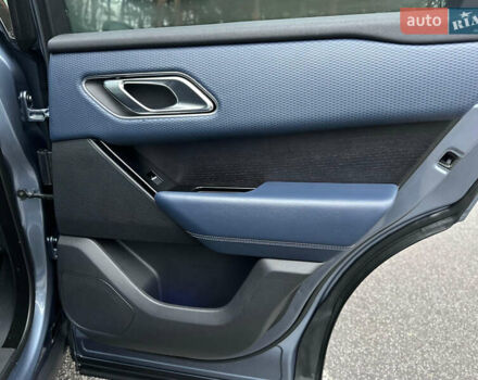 Синий Ленд Ровер Рендж Ровер Велар, объемом двигателя 2 л и пробегом 123 тыс. км за 33700 $, фото 42 на Automoto.ua