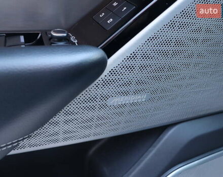 Синий Ленд Ровер Рендж Ровер Велар, объемом двигателя 2 л и пробегом 128 тыс. км за 31900 $, фото 17 на Automoto.ua