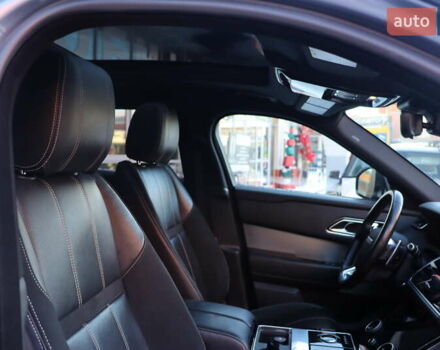 Синий Ленд Ровер Рендж Ровер Велар, объемом двигателя 2 л и пробегом 128 тыс. км за 31900 $, фото 47 на Automoto.ua