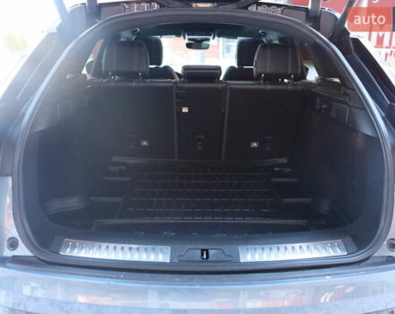 Синий Ленд Ровер Рендж Ровер Велар, объемом двигателя 2 л и пробегом 128 тыс. км за 31900 $, фото 40 на Automoto.ua