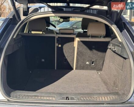 Синий Ленд Ровер Рендж Ровер Велар, объемом двигателя 2 л и пробегом 103 тыс. км за 37700 $, фото 31 на Automoto.ua