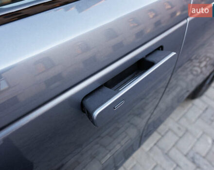 Синій Ленд Ровер Рендж Ровер Велар, об'ємом двигуна 2 л та пробігом 113 тис. км за 38999 $, фото 73 на Automoto.ua