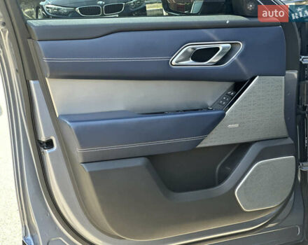 Синий Ленд Ровер Рендж Ровер Велар, объемом двигателя 2 л и пробегом 91 тыс. км за 38000 $, фото 5 на Automoto.ua