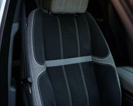 Синій Ленд Ровер Рендж Ровер Велар, об'ємом двигуна 2 л та пробігом 113 тис. км за 38999 $, фото 50 на Automoto.ua