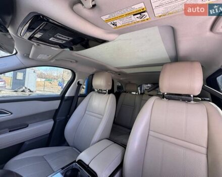 Синий Ленд Ровер Рендж Ровер Велар, объемом двигателя 2 л и пробегом 103 тыс. км за 37700 $, фото 63 на Automoto.ua