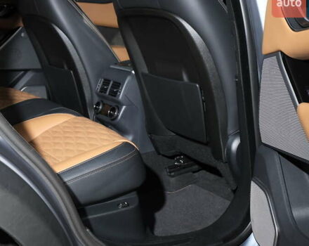 Синій Ленд Ровер Рендж Ровер Велар, об'ємом двигуна 5 л та пробігом 114 тис. км за 75000 $, фото 32 на Automoto.ua