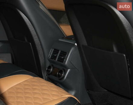 Синій Ленд Ровер Рендж Ровер Велар, об'ємом двигуна 5 л та пробігом 114 тис. км за 75000 $, фото 31 на Automoto.ua