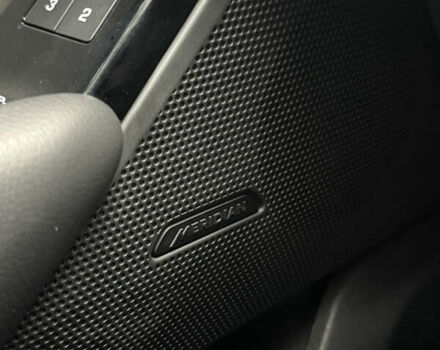 Синій Ленд Ровер Рендж Ровер Велар, об'ємом двигуна 2 л та пробігом 102 тис. км за 38500 $, фото 16 на Automoto.ua