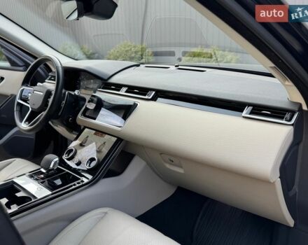 Синий Ленд Ровер Рендж Ровер Велар, объемом двигателя 2 л и пробегом 99 тыс. км за 52800 $, фото 51 на Automoto.ua