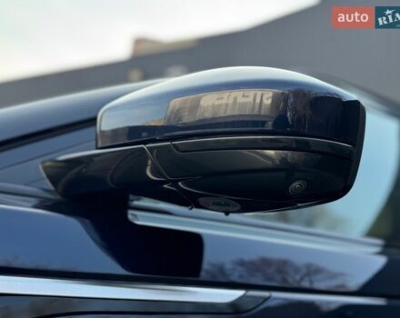 Синий Ленд Ровер Рендж Ровер Велар, объемом двигателя 2 л и пробегом 99 тыс. км за 52800 $, фото 16 на Automoto.ua