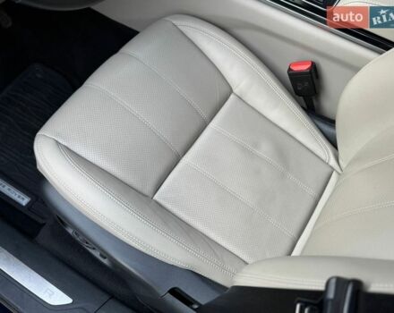 Синий Ленд Ровер Рендж Ровер Велар, объемом двигателя 2 л и пробегом 99 тыс. км за 52800 $, фото 32 на Automoto.ua