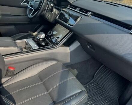 Синий Ленд Ровер Рендж Ровер Велар, объемом двигателя 2 л и пробегом 103 тыс. км за 36500 $, фото 10 на Automoto.ua