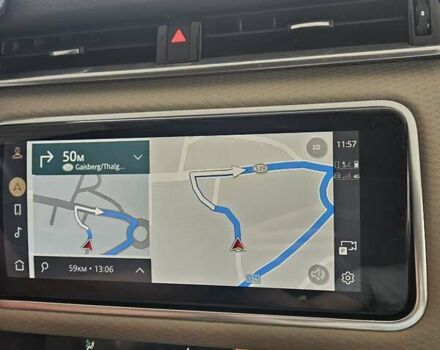 Синій Ленд Ровер Рендж Ровер Велар, об'ємом двигуна 2 л та пробігом 40 тис. км за 72900 $, фото 4 на Automoto.ua