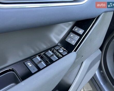 Ленд Ровер Рендж Ровер Велар 2024 в Днепре (Днепропетровске) на Automoto.ua Синий Ленд Ровер Рендж Ровер Велар, объемом двигателя 2 л и пробегом 10 тыс. км за 81900 $, фото 10 на Automoto.ua