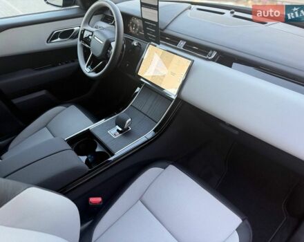 Синій Ленд Ровер Рендж Ровер Велар, об'ємом двигуна 3 л та пробігом 7 тис. км за 89983 $, фото 24 на Automoto.ua