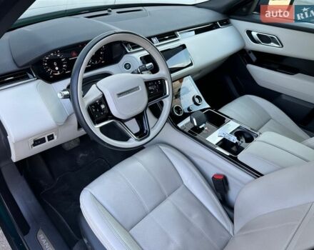 Зеленый Ленд Ровер Рендж Ровер Велар, объемом двигателя 2 л и пробегом 65 тыс. км за 55900 $, фото 10 на Automoto.ua