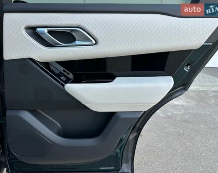 Зеленый Ленд Ровер Рендж Ровер Велар, объемом двигателя 2 л и пробегом 65 тыс. км за 55900 $, фото 26 на Automoto.ua
