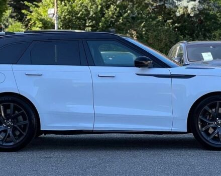 Ленд Ровер Рендж Ровер 2021 у Києві на Automoto.ua Білий Ленд Ровер Рендж Ровер, об'ємом двигуна 0 л та пробігом 14 тис. км за 55900 $, фото 4 на Automoto.ua