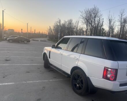 Білий Ленд Ровер Рендж Ровер, об'ємом двигуна 4.4 л та пробігом 400 тис. км за 8999 $, фото 3 на Automoto.ua