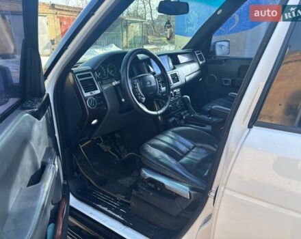 Білий Ленд Ровер Рендж Ровер, об'ємом двигуна 4.4 л та пробігом 400 тис. км за 8999 $, фото 6 на Automoto.ua