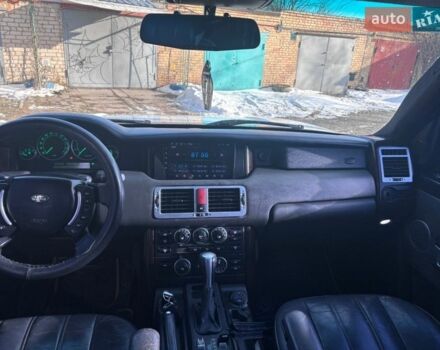 Білий Ленд Ровер Рендж Ровер, об'ємом двигуна 4.4 л та пробігом 400 тис. км за 8999 $, фото 5 на Automoto.ua