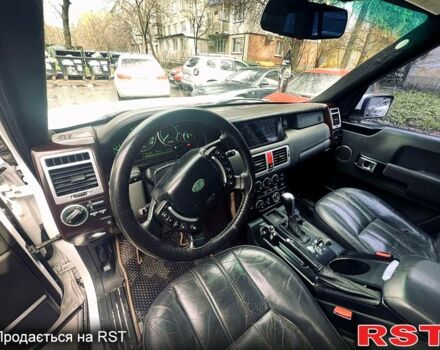 Білий Ленд Ровер Рендж Ровер, об'ємом двигуна 4.4 л та пробігом 320 тис. км за 9999 $, фото 7 на Automoto.ua