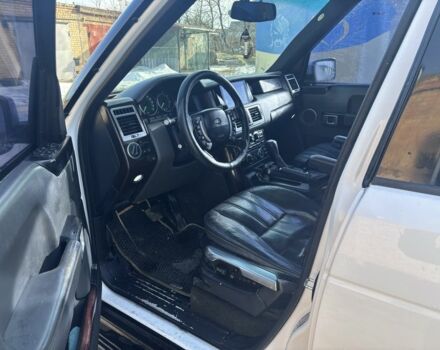 Білий Ленд Ровер Рендж Ровер, об'ємом двигуна 4.4 л та пробігом 400 тис. км за 8999 $, фото 5 на Automoto.ua