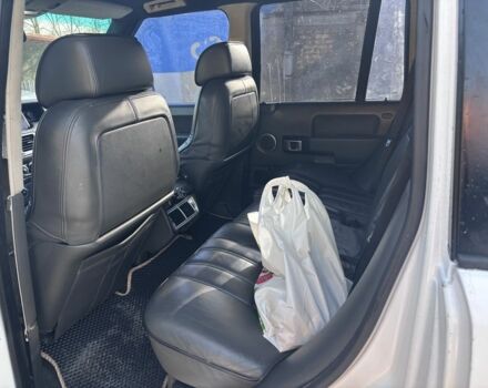 Белый Ленд Ровер Рендж Ровер, объемом двигателя 4 л и пробегом 400 тыс. км за 8999 $, фото 7 на Automoto.ua