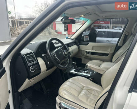 Білий Ленд Ровер Рендж Ровер, об'ємом двигуна 3.6 л та пробігом 382 тис. км за 8500 $, фото 14 на Automoto.ua