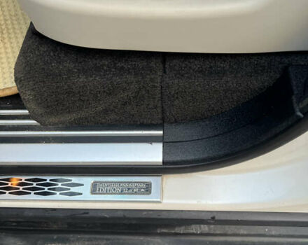 Белый Ленд Ровер Рендж Ровер, объемом двигателя 4.2 л и пробегом 182 тыс. км за 11300 $, фото 31 на Automoto.ua