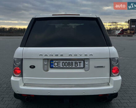 Белый Ленд Ровер Рендж Ровер, объемом двигателя 4.2 л и пробегом 182 тыс. км за 11300 $, фото 1 на Automoto.ua