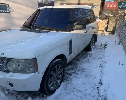 Белый Ленд Ровер Рендж Ровер, объемом двигателя 4.2 л и пробегом 246 тыс. км за 9400 $, фото 1 на Automoto.ua