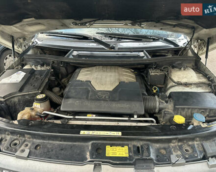 Белый Ленд Ровер Рендж Ровер, объемом двигателя 4.2 л и пробегом 350 тыс. км за 6500 $, фото 5 на Automoto.ua