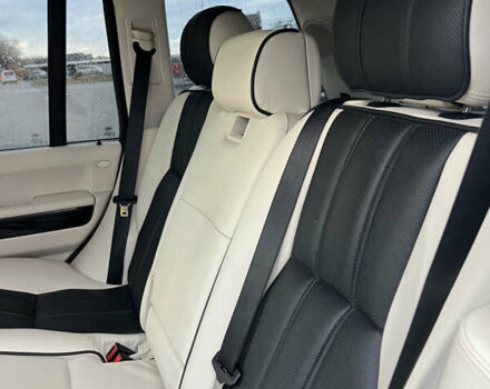 Белый Ленд Ровер Рендж Ровер, объемом двигателя 4.2 л и пробегом 182 тыс. км за 11300 $, фото 5 на Automoto.ua