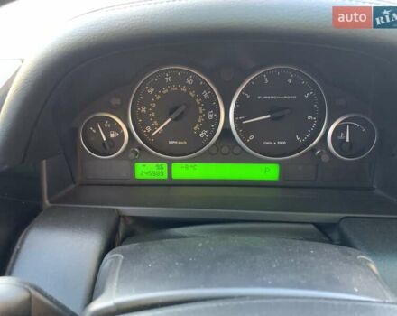 Белый Ленд Ровер Рендж Ровер, объемом двигателя 4.2 л и пробегом 246 тыс. км за 9400 $, фото 11 на Automoto.ua