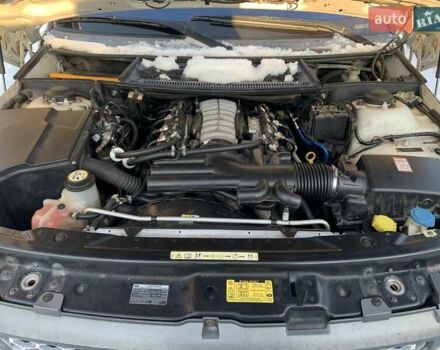 Белый Ленд Ровер Рендж Ровер, объемом двигателя 4.2 л и пробегом 246 тыс. км за 9400 $, фото 12 на Automoto.ua