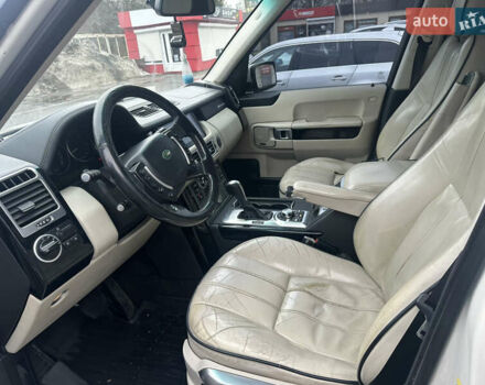 Білий Ленд Ровер Рендж Ровер, об'ємом двигуна 3.6 л та пробігом 382 тис. км за 8500 $, фото 6 на Automoto.ua