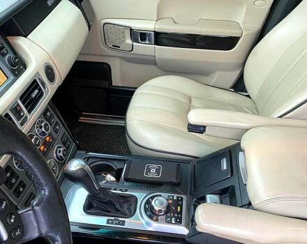 Білий Ленд Ровер Рендж Ровер, об'ємом двигуна 4.2 л та пробігом 26100 тис. км за 13000 $, фото 4 на Automoto.ua