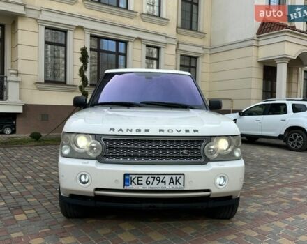 Білий Ленд Ровер Рендж Ровер, об'ємом двигуна 4.2 л та пробігом 250 тис. км за 8000 $, фото 1 на Automoto.ua